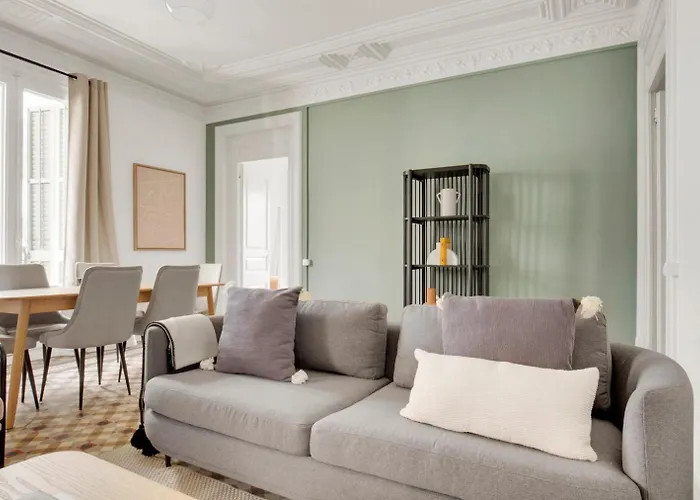 Blueground El Born Furnished Equipped Bcn-34